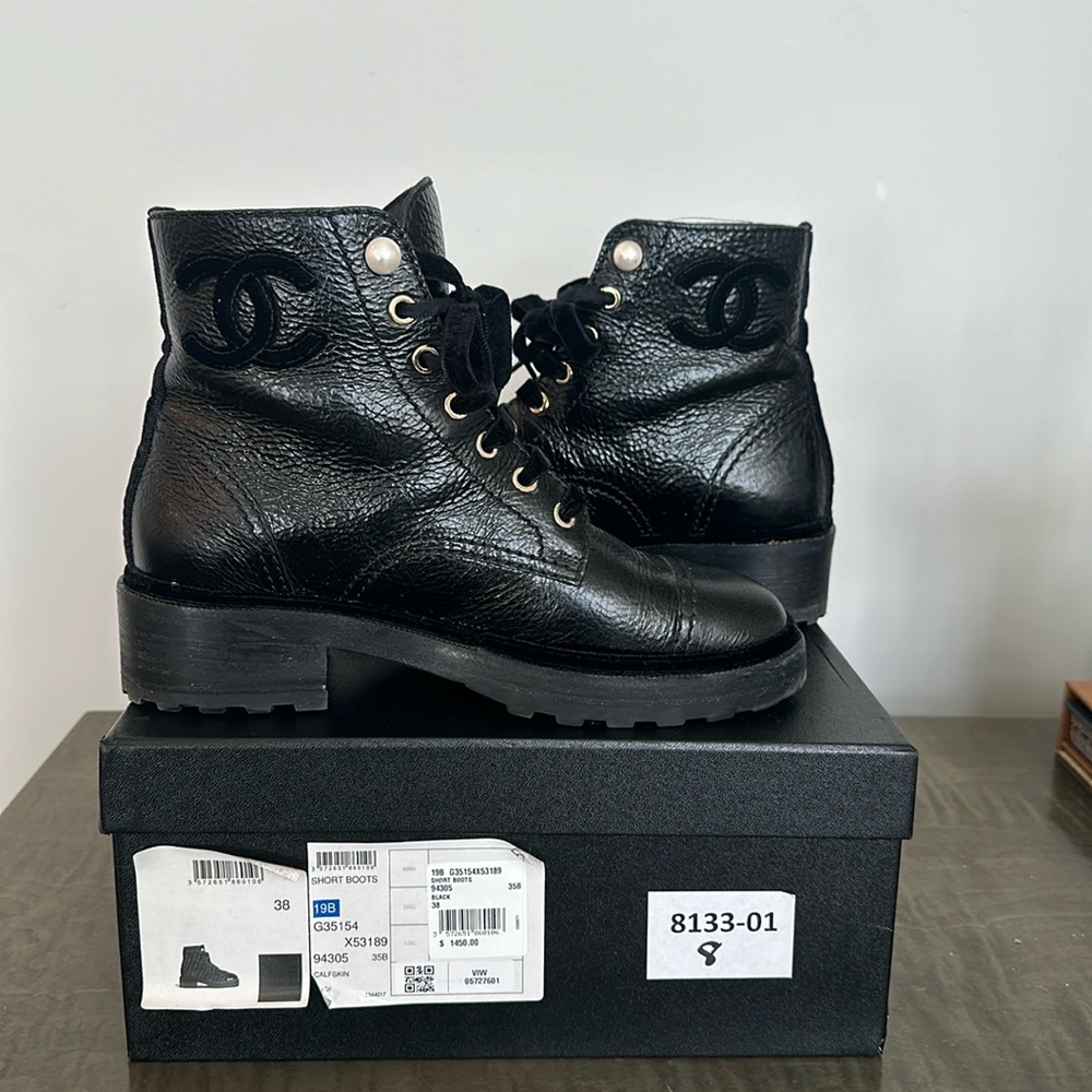 CHANEL SHINY CALFSKIN VELVET PEARL SHORT COMBAT BOOTS - size 38